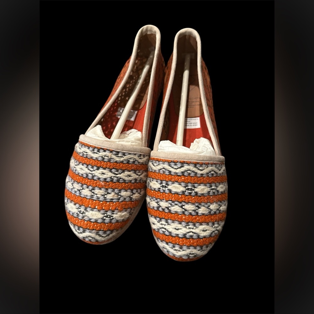 Cobra Society Orange and Cream Woven Women's Shoes
